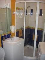J�s� reikm�ms � du�o kabina ir WC