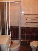 Du�o kabina ir WC.