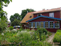 A flat-apartment in the ethnographic fisherman‘s farmstead is located in the very center of Nida.