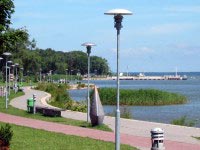 P�s�i�j� bei dvira�i� takas Kur�i� mari� pakrant�je.